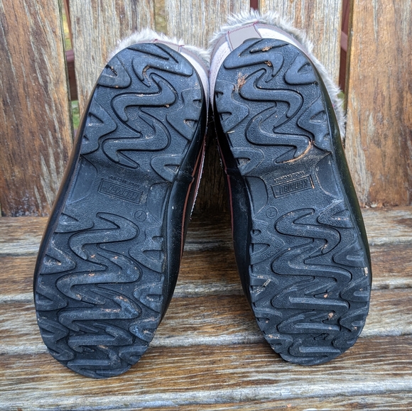 Khombu Women's Nora Winter Boot - Picture 7 of 8